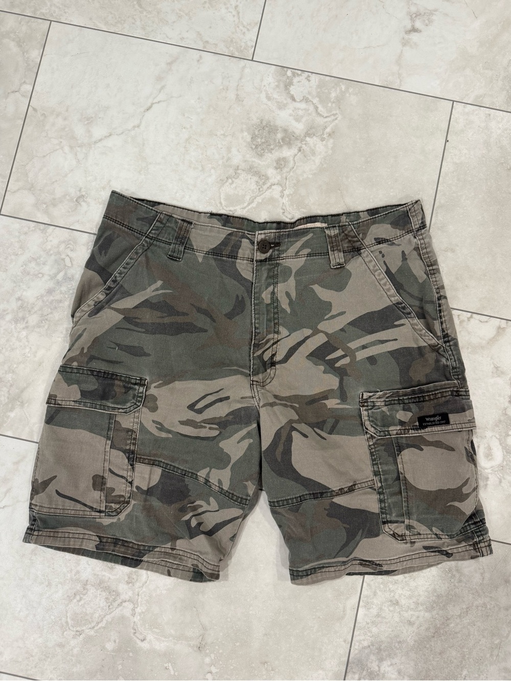 Men’s Camo Cargo Shorts
